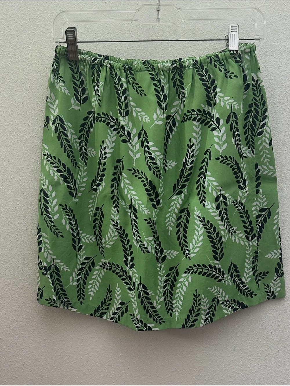 Green Leaf-Print Elastic-Waist Mini Skirt